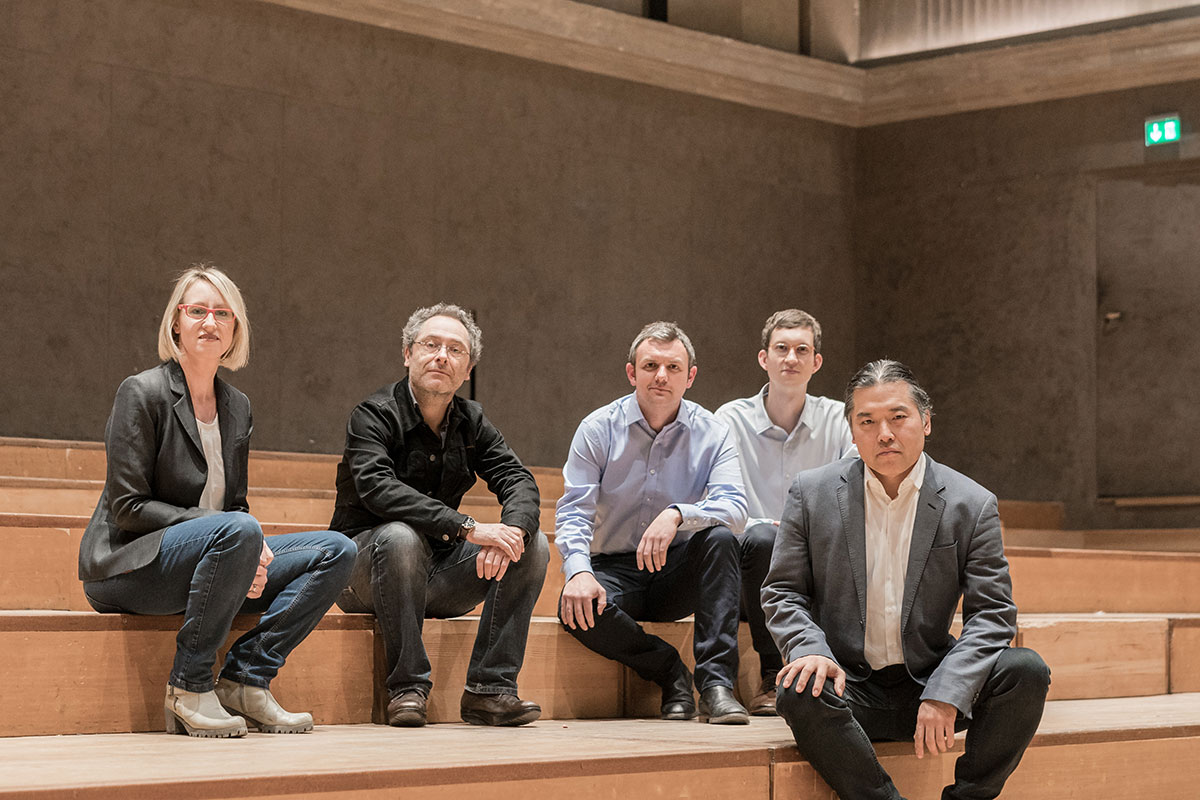 Das Team von Arup mit dem Projektleiter Tateo Nakajima (rechts)